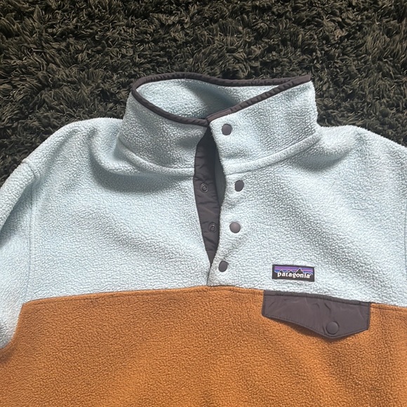 Patagonia Women's Lightweight Synchilla Snap-T Fleece Pullover - Picture 4 of 4